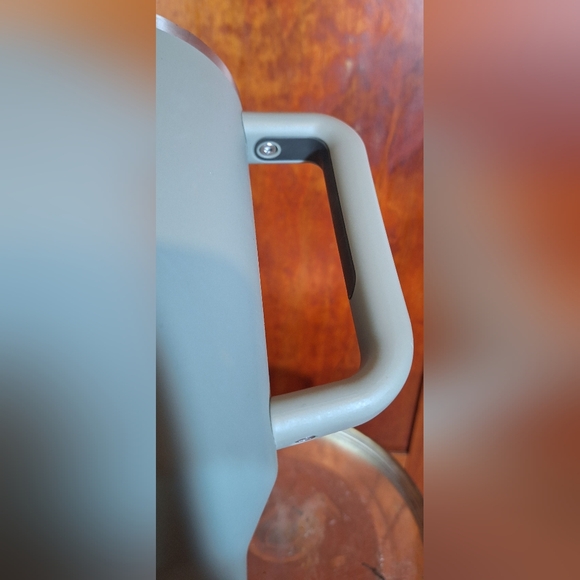 STANLEY insulated tumbler Size 40 oz. (10 1/2" tall) - Picture 8 of 14